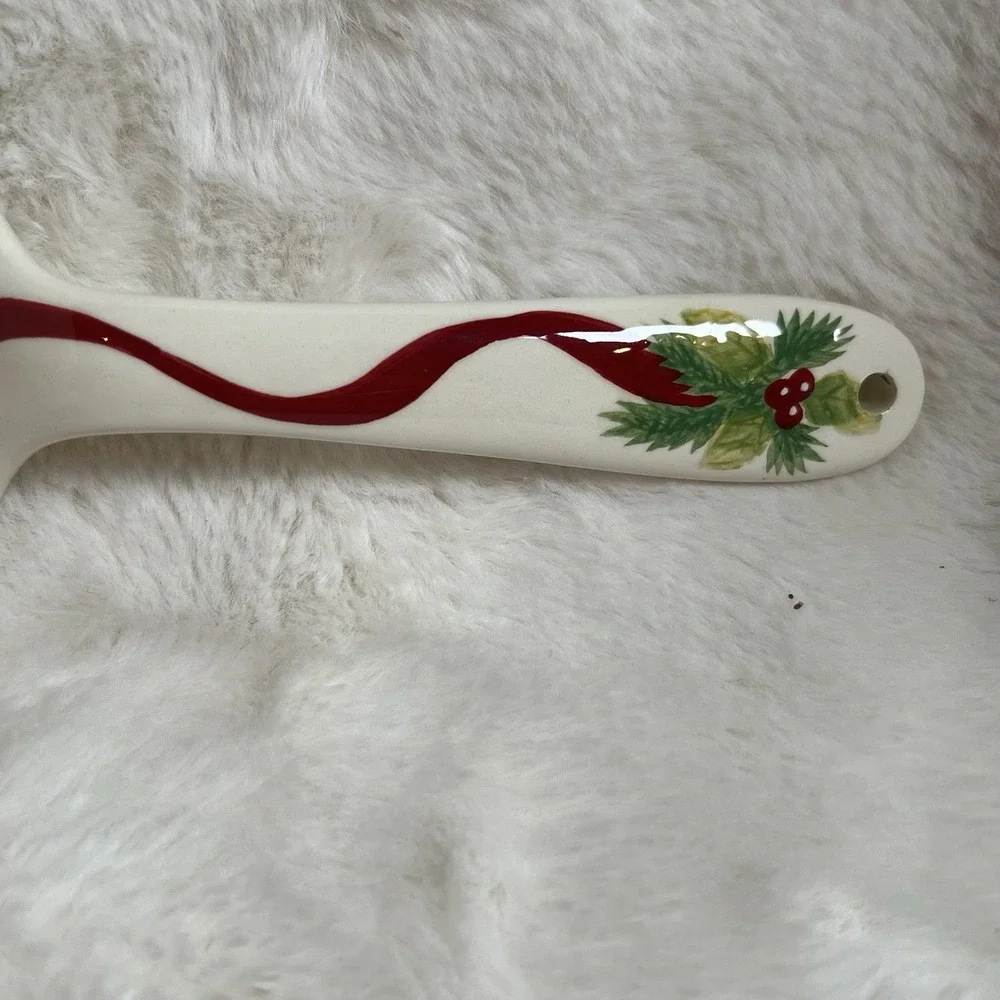 Christmas Holiday Pie Cake‎ Server by Cumberland Valerie Pattern